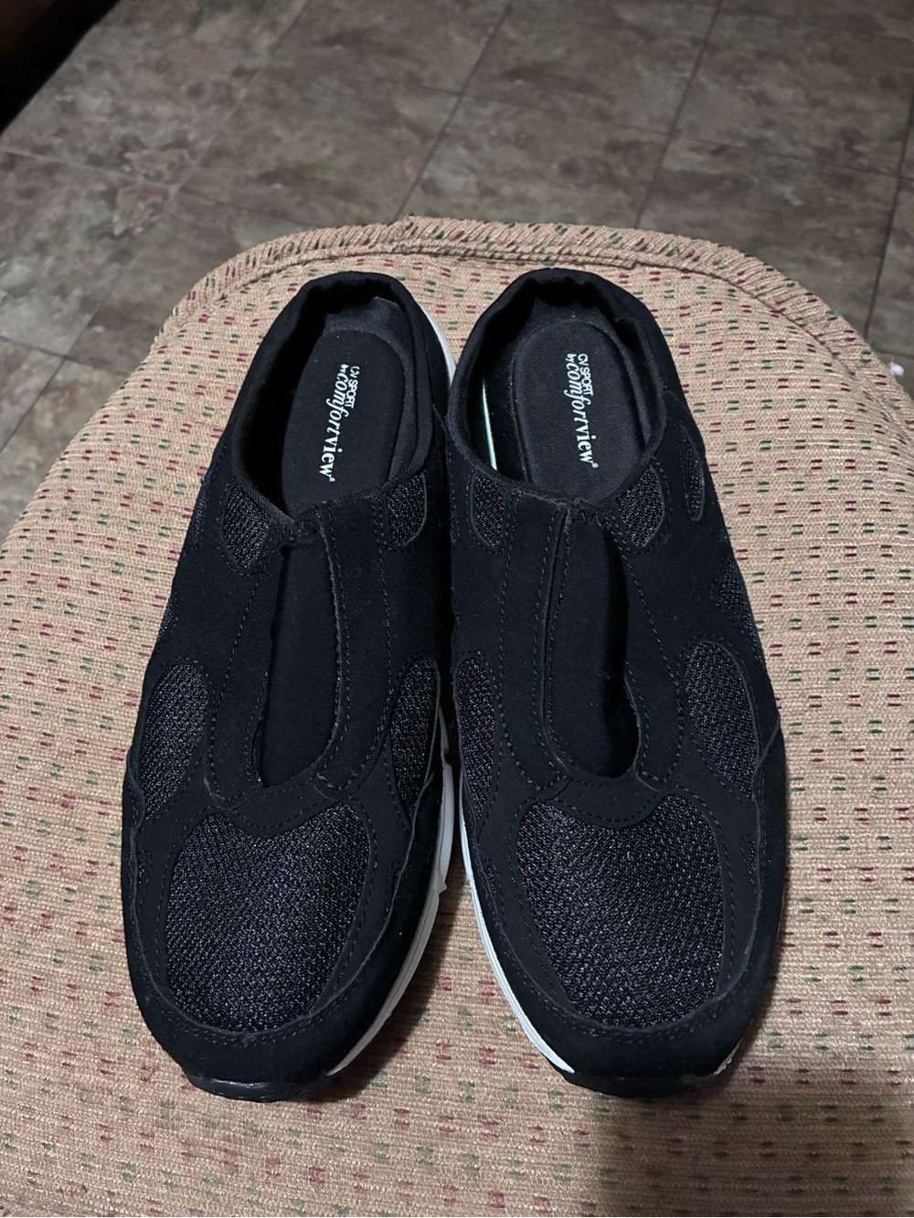 Nwob comfortview  Black Slip-On Women's Athletic Sneakers